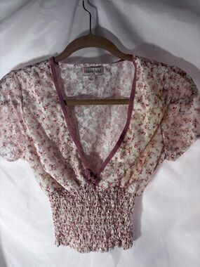 Bloomfield Pink Floral Smocked V-Neck Crop Top